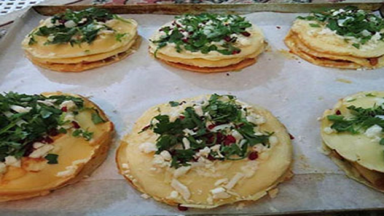 آموزش آشپزی؛ از ۲۰ راز خوشمزه شدن خورش فسنجان و فوت&zwnj;وفن&zwnj;های پخت ته چین زعفرانی تا دسر لیوانی ویکتوریا + تصاویر