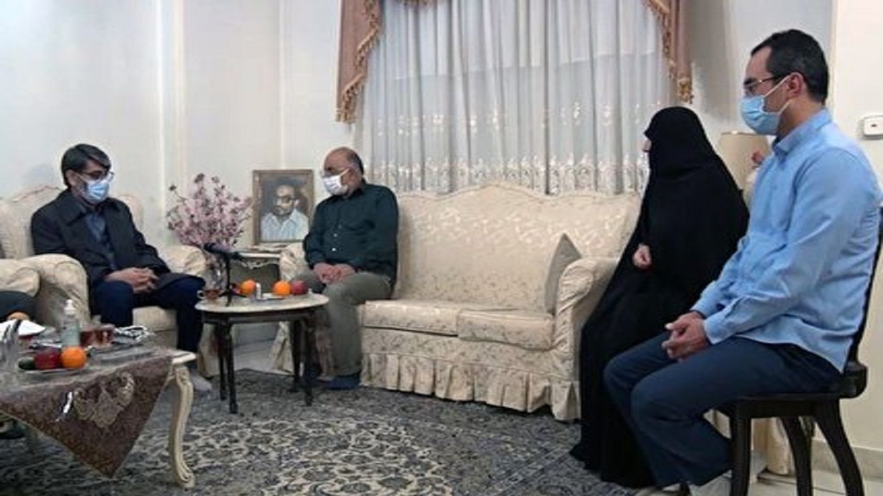 خاطره شنیدنی همسر شهید لاجوردی/ منافقی که امروز پزشک فوق تخصص است + فیلم