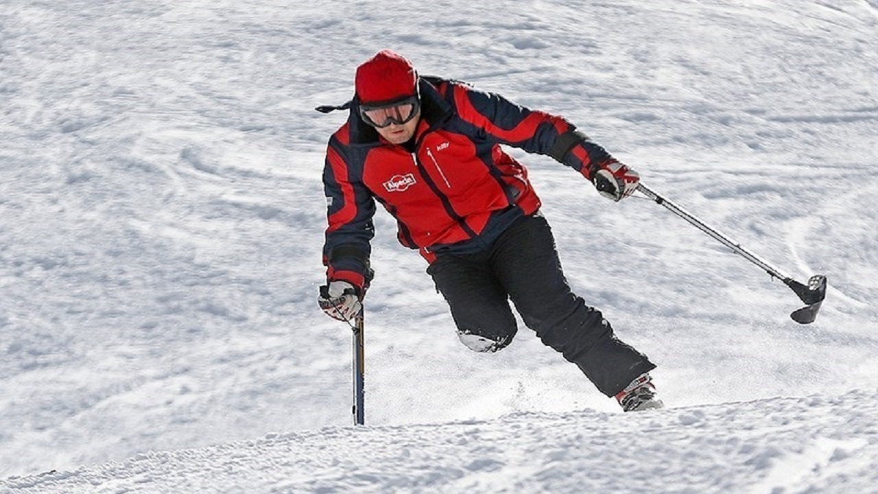 کلهر: مسئولان باید حمایت های بیشتری از رشته پارا اسکی داشته باشند