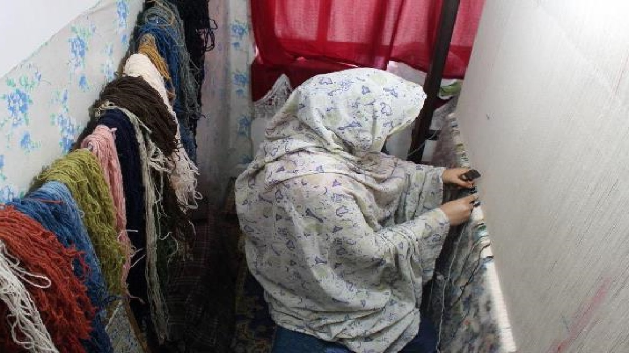مهلت ثبت نام بیمه قالیبافان تمدید شد