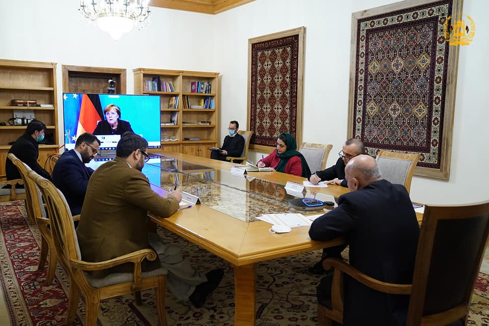 مرکل: تداوم خشونت در افغانستان همزمان با مذاکرات صلح غیر قابل پذیرش است