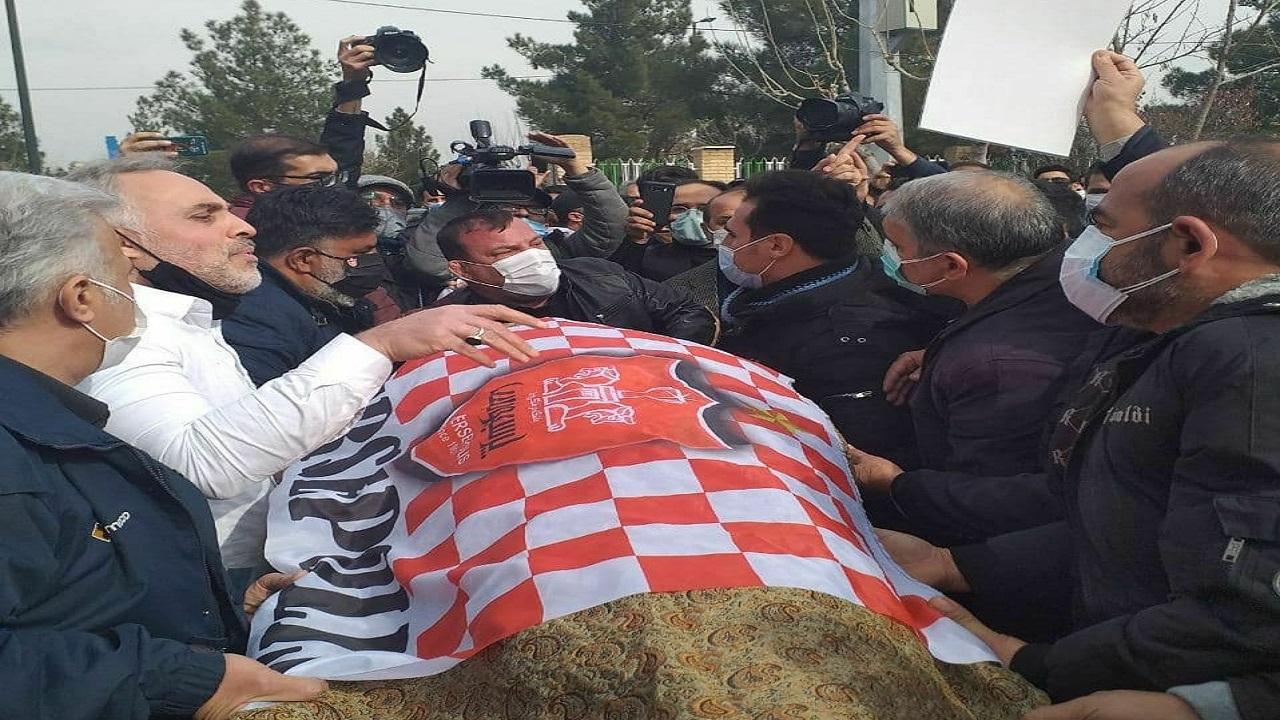 مهرداد میناوند به خاک سپرده شد