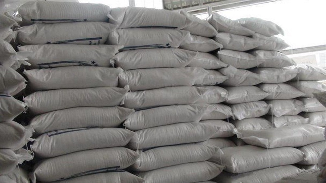 کشف ۲۰ تُن شکر از محتکران در خوی