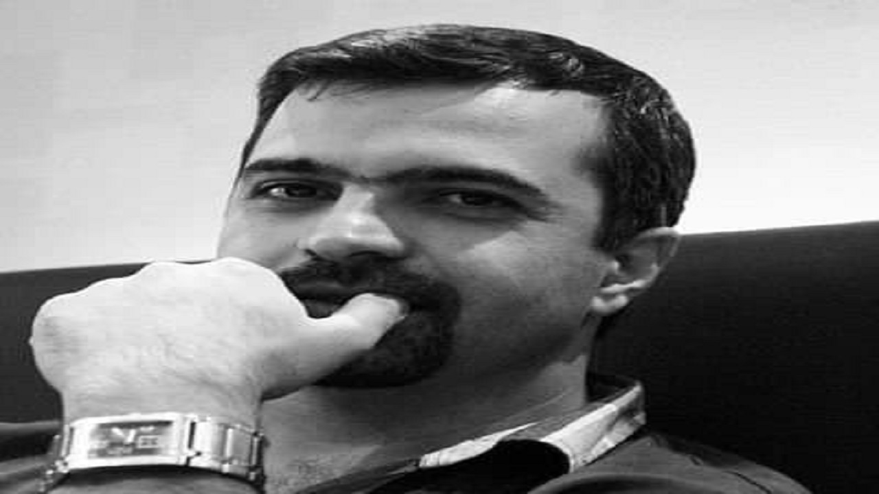 علی اکرمی، روزنامه‌نگار و فعال سیاسی درگذشت