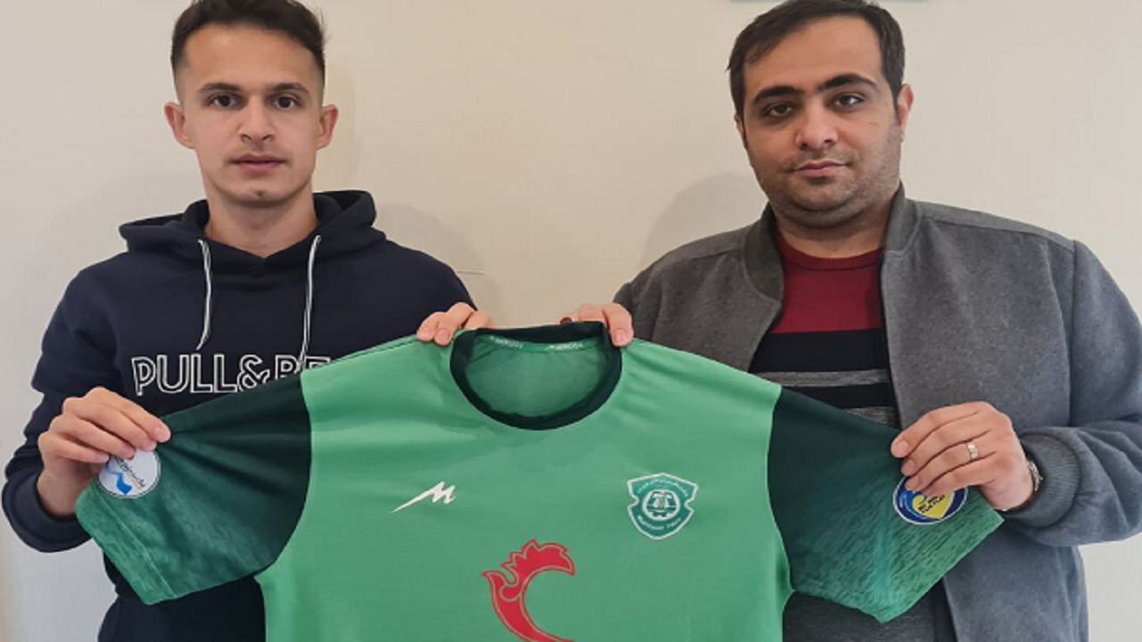هافبک پرسپولیس در ماشین سازی