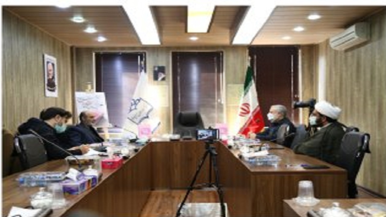 فیش‌برداری‌های کتاب «چهارده‌قرن تلاش شیعه برای ماندن و توسعه» از دهه ۶۰ شروع شد