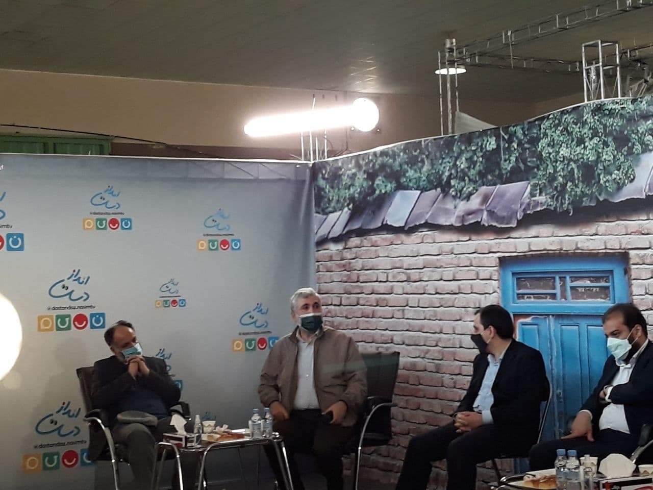بازدید مدیر شبکه نسیم از پشت صحنه سریال &laquo;دست انداز&raquo;