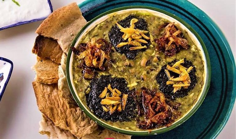 طرز تهیه آش ابودردا، اصلی&zwnj; ترین غذای شب چهارشنبه سوری