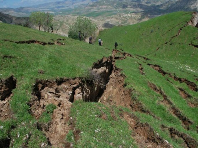 پلی به نام سفید اما با رسمی سیاه/