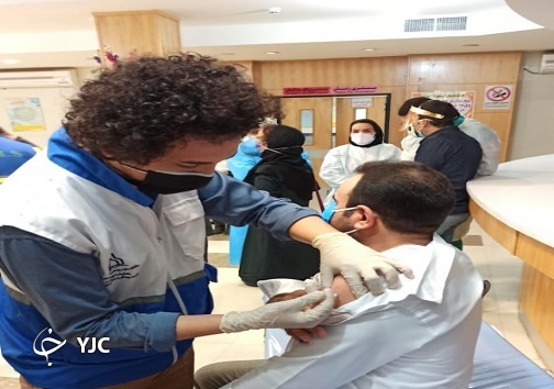 آغاز اولین مرحله ترزیق واکسن کرونا به پرسنل بیمارستان شهدای نفت سوسنگرد