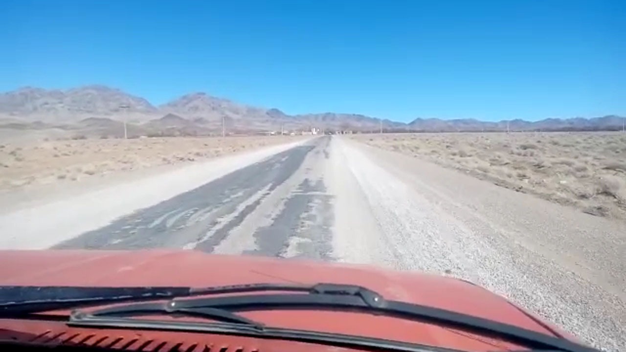 فیلمی از وضع اسفناک جاده در روستای جندابه