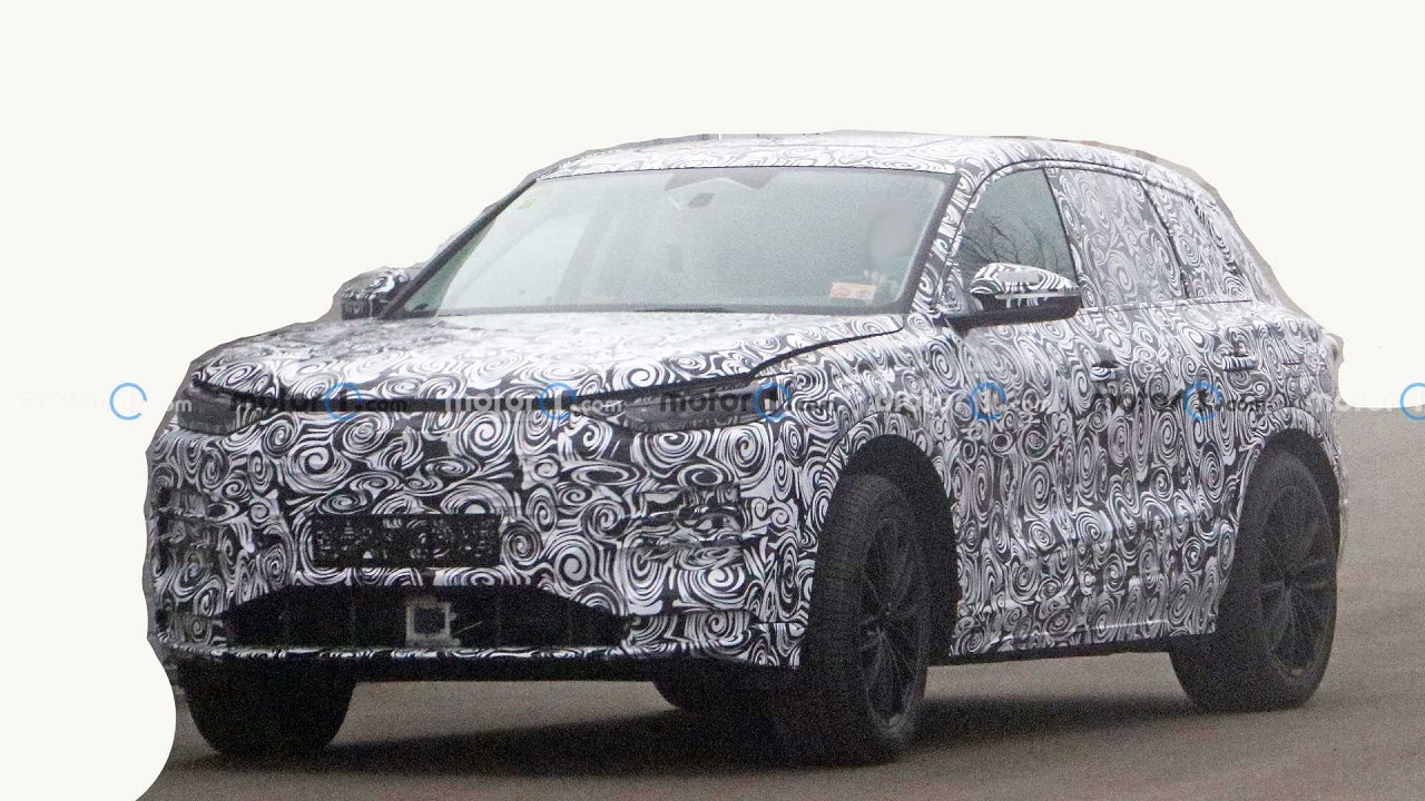اولین تصاویر جاسوسی از آئودی 2023 Q5 E-Tron