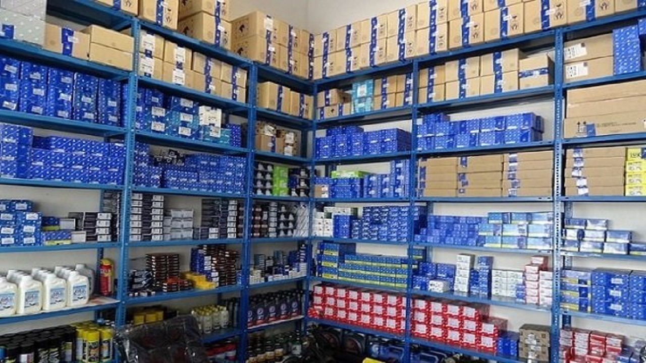 قفل انبار لوازم یدکی خودرو‌های سنگین در اهواز شکست