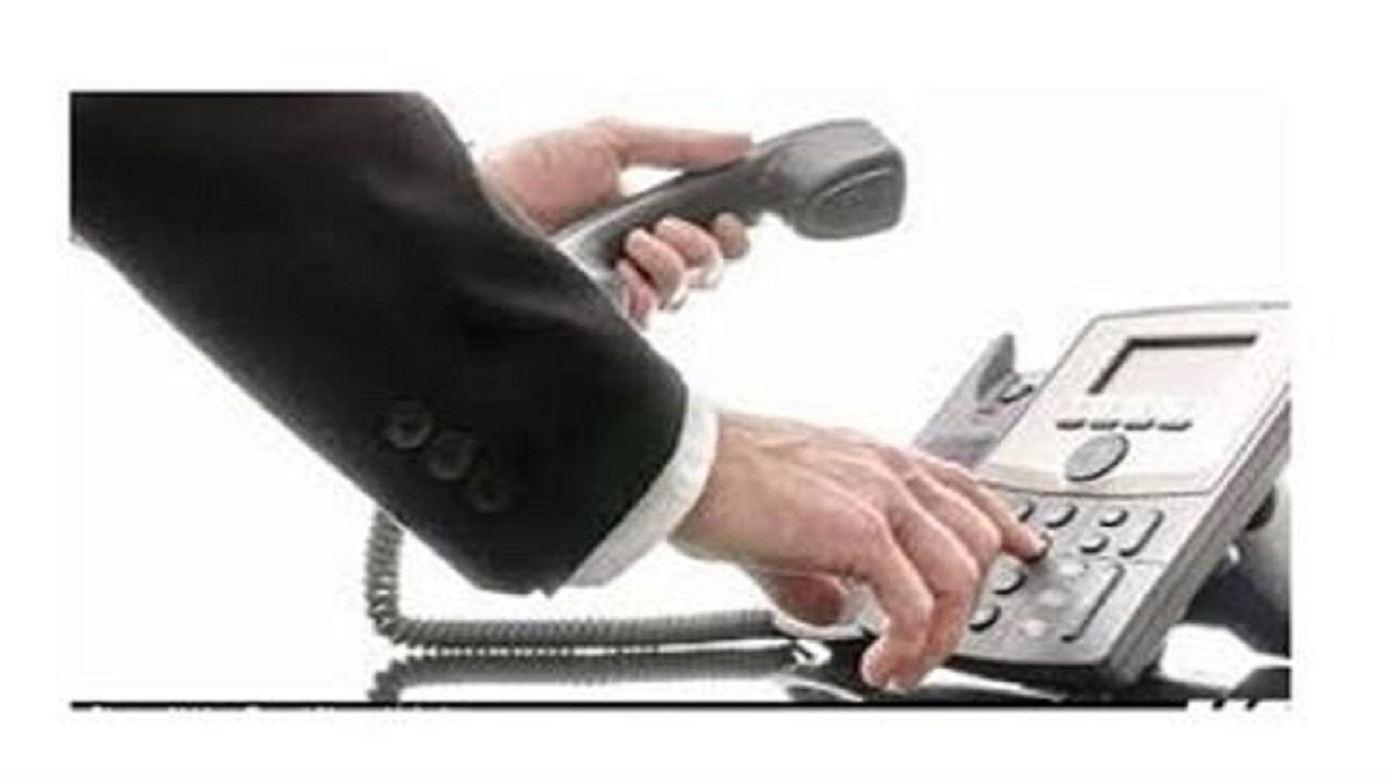 پاسخگویی تلفنی روسای پلیس راه و راهنمایی و رانندگی خراسان رضوی به شهروندان