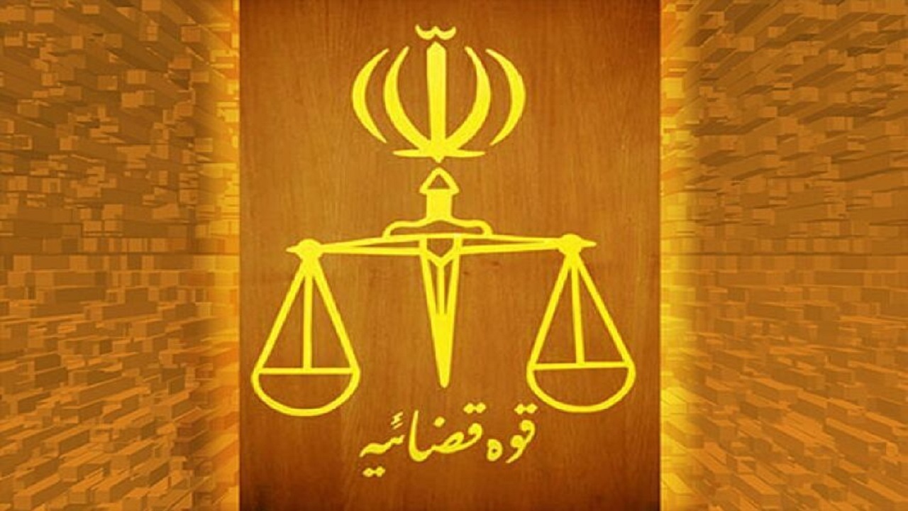 گنجانده شدن شرط داوری در قرارداد‌های تنظیمی میان موسسات حقوقی و مردم