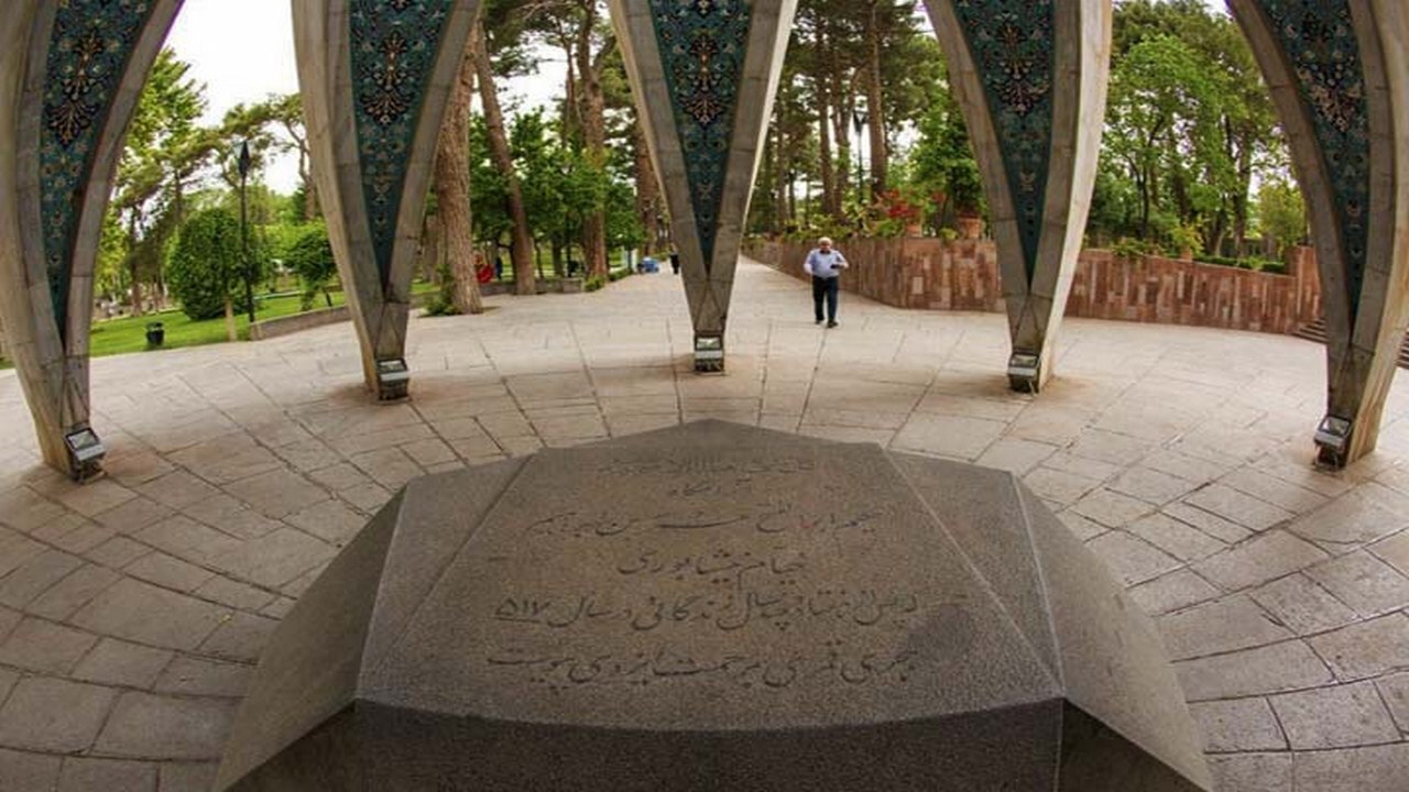 تصاویری زیبا از آرامگاه مخترع دقیق&zwnj;ترین گاه شمار جهان