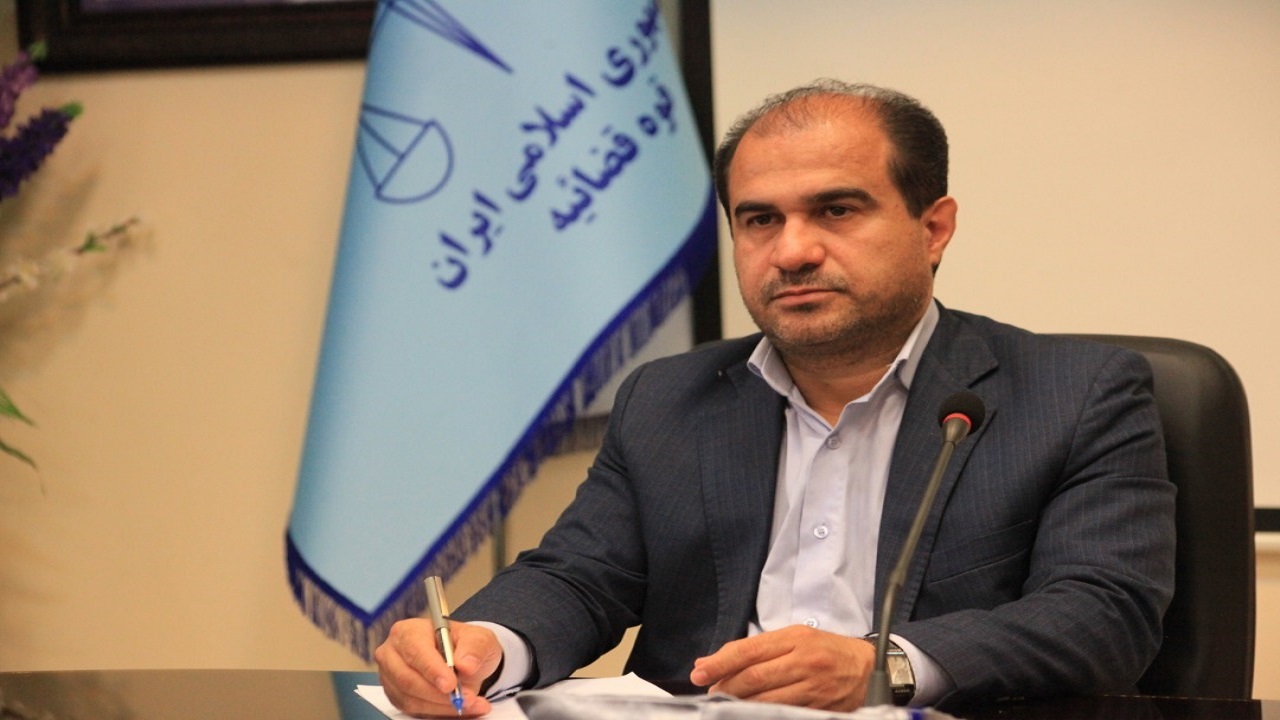 فعالیت و قرارداد‌های موسسات حقوقی مورد رصد و نظارت قرار گیرد