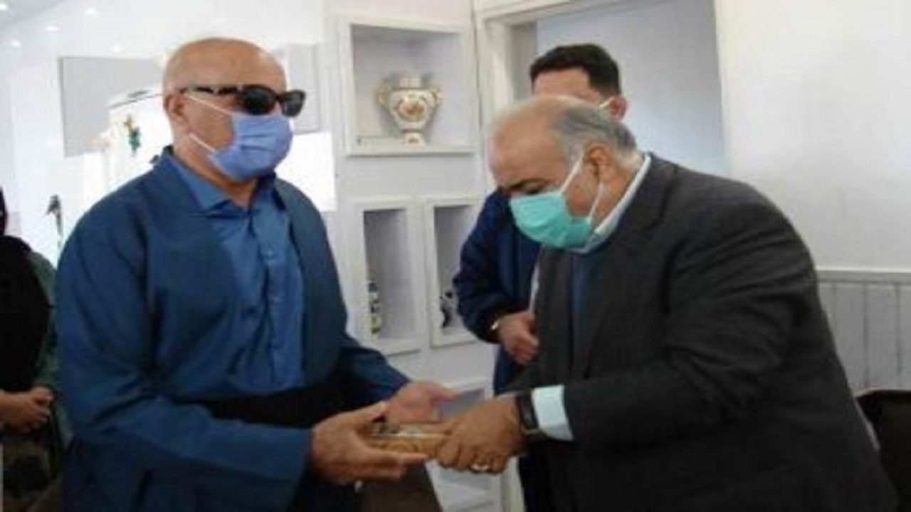 ایثارگران چراغ هدایت و راهنمایی جامعه