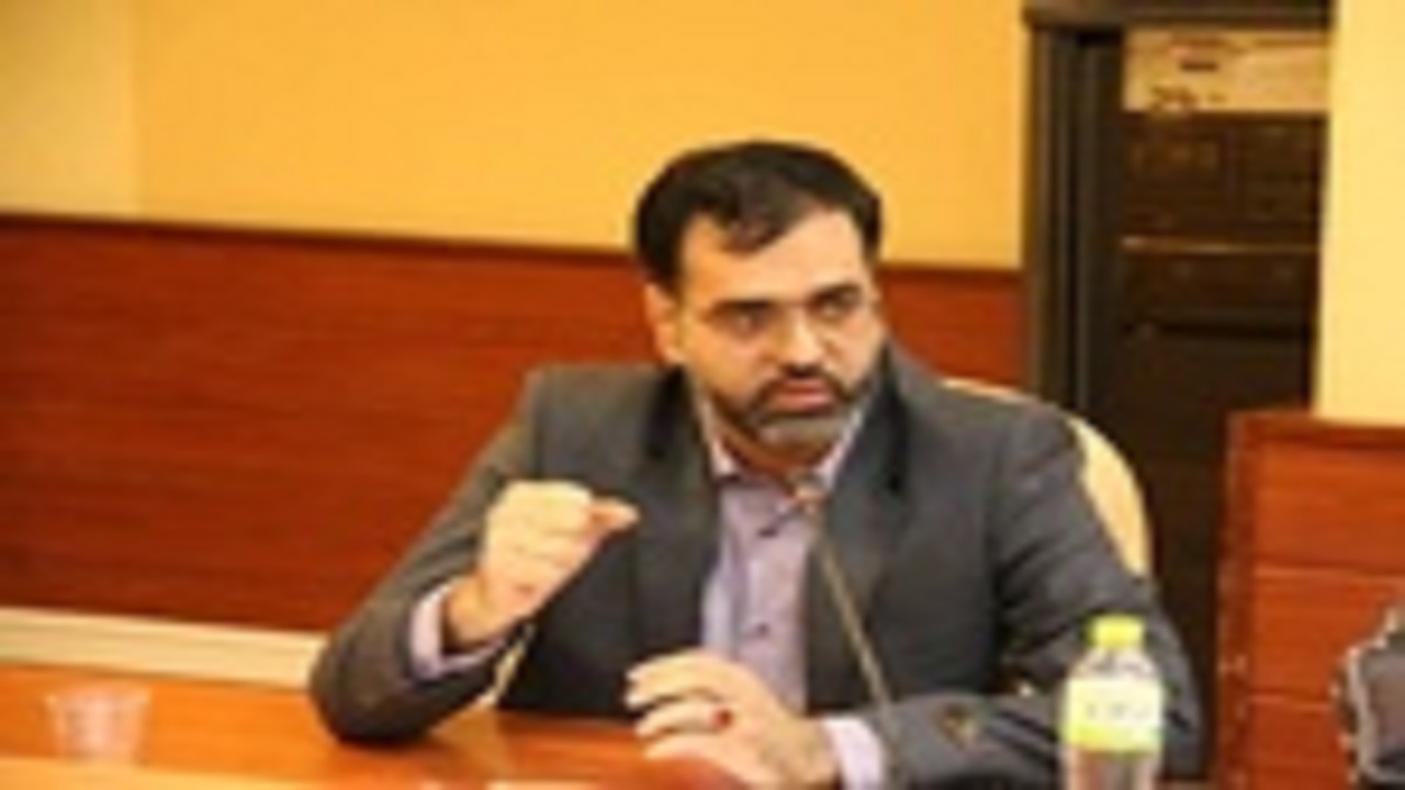 معارف وند رئیس جدید هیأت اسکواش قم شد