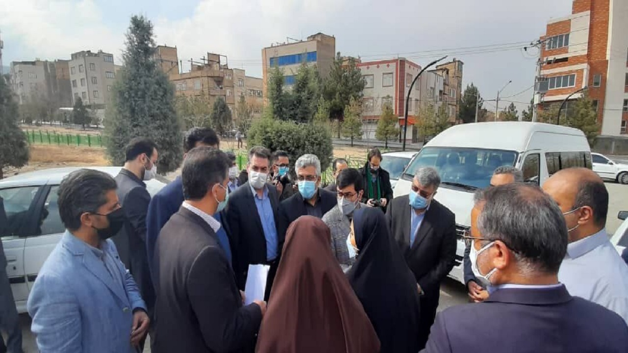 معاونان وزیر راه از طرح‌های حاشیه شهر مشهد دیدن کردند