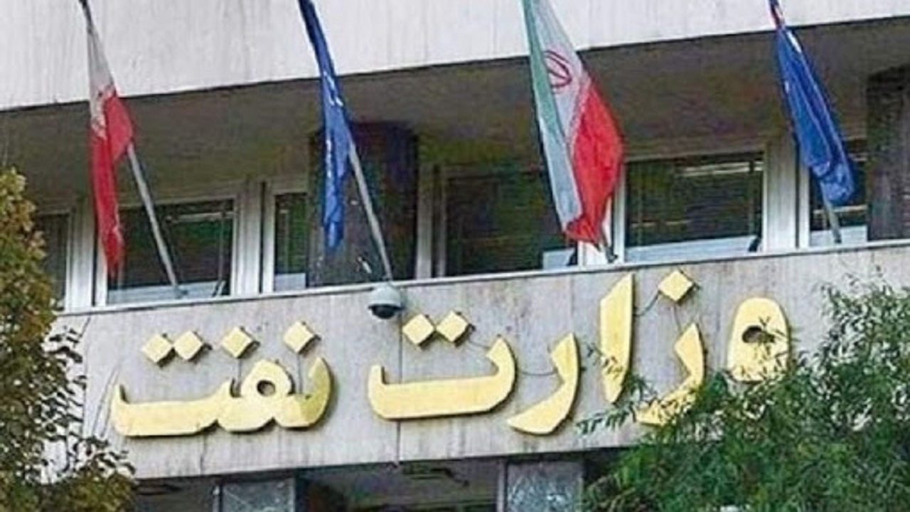 مجلس به وزارت نفت یک مجوز سرمایه گذاری ۸۰۰ میلیارد تومانی برای کاهش آلودگی هوا داد