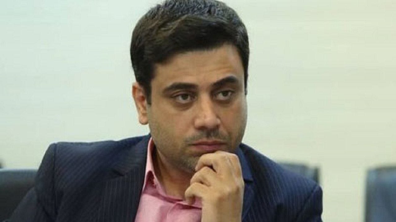 قرآن خواندن بیمار کرونایی بستری در ICU + فیلم