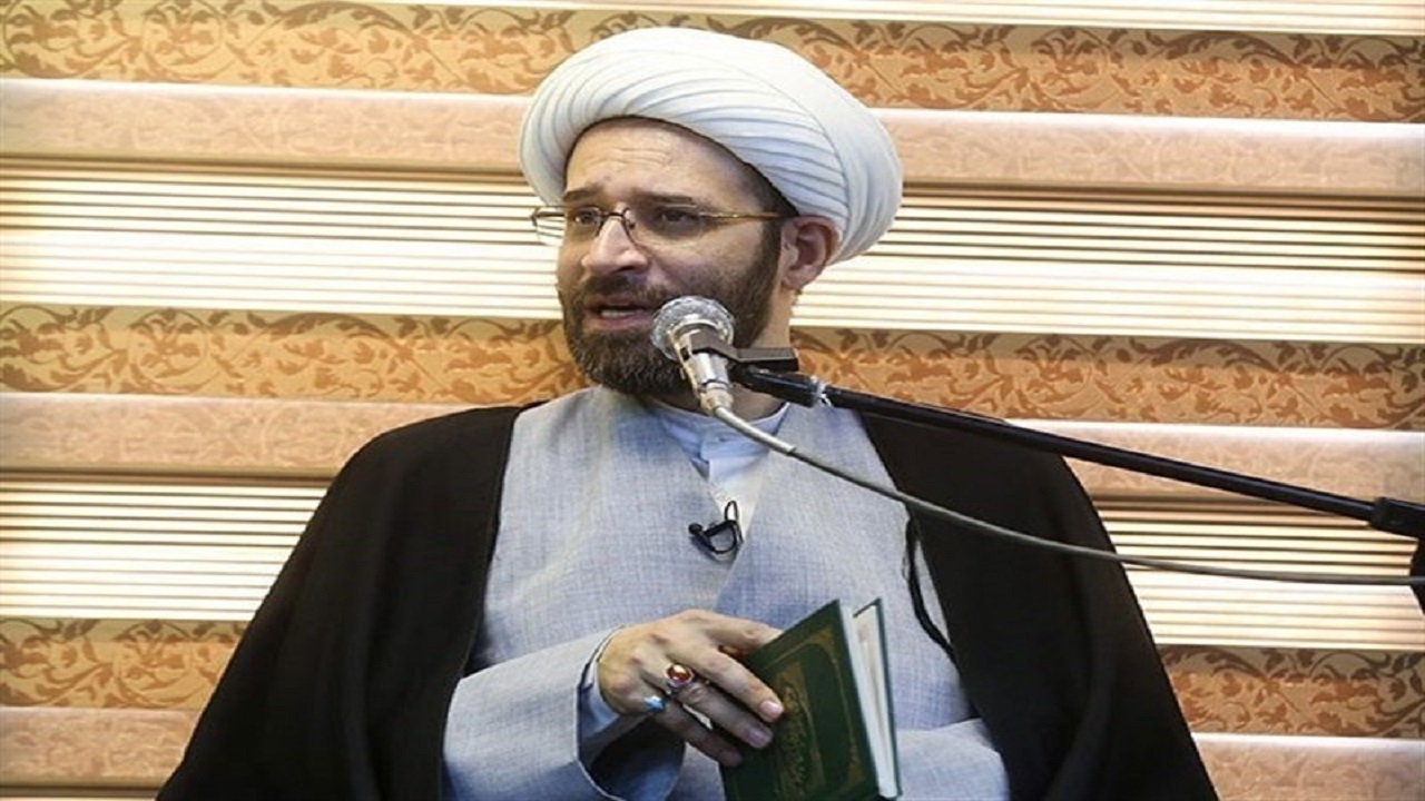 شرح دعایی از ماه رجب / سزای کسی که به غیر از خدا امید ببندد