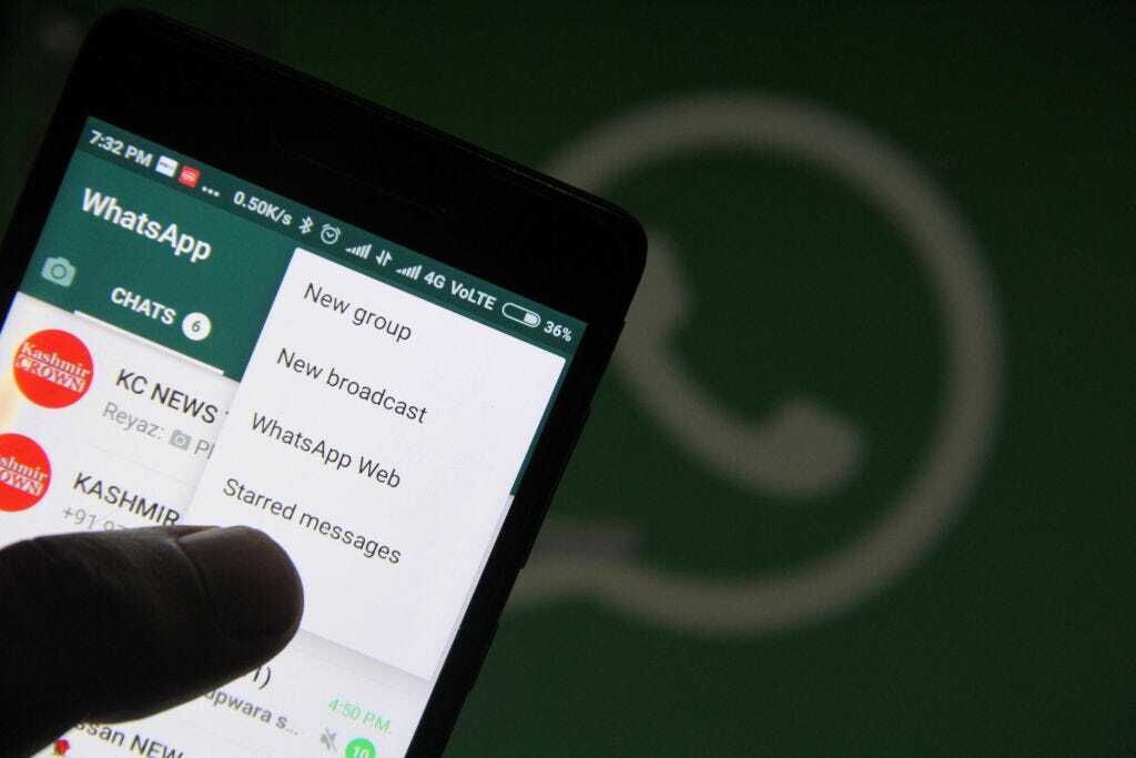 پیام&zwnj;های واتس آپ را یواشکی بدون آن که تیک آبی بخورد بخوانید