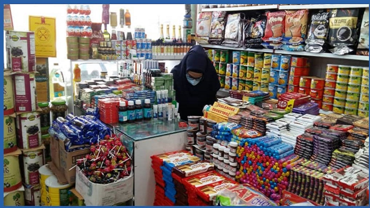 کشف کالاهای تاریخ گذشته و غیر قابل مصرف در آبادان