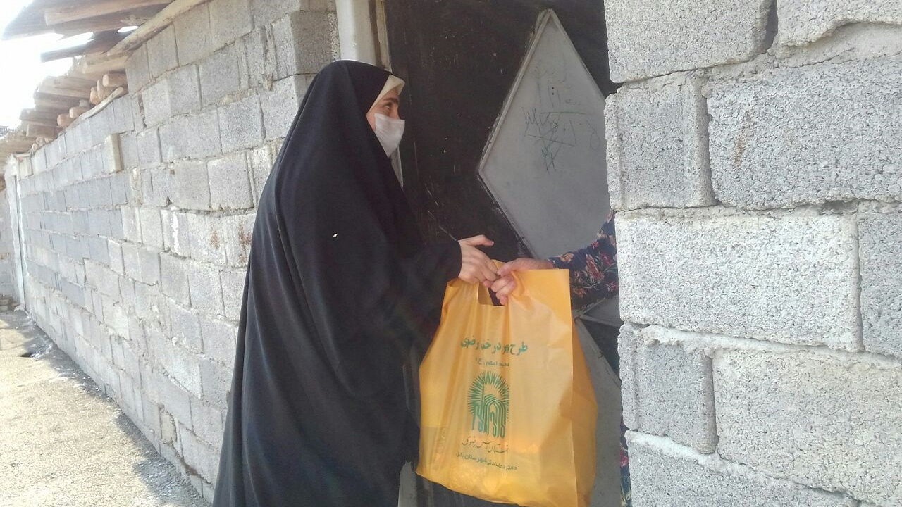 دست یاری بانوان خادمیار رضوی بابل به نیازمندان