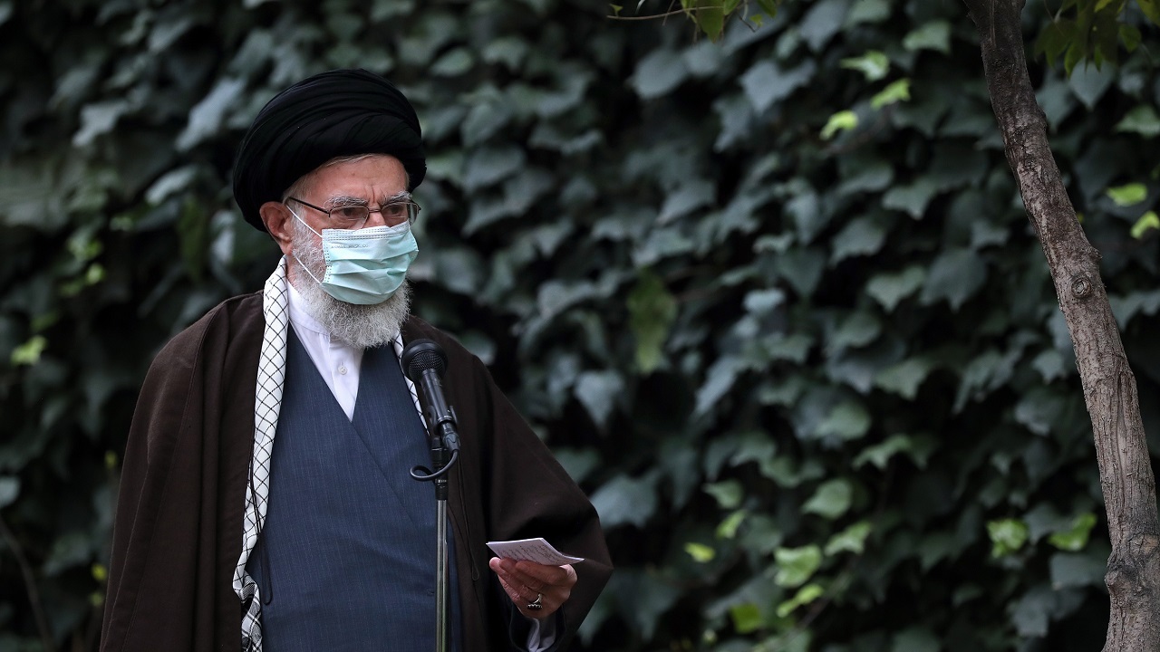 رهبر انقلاب امسال چه نهال هایی را غرس کردند؟