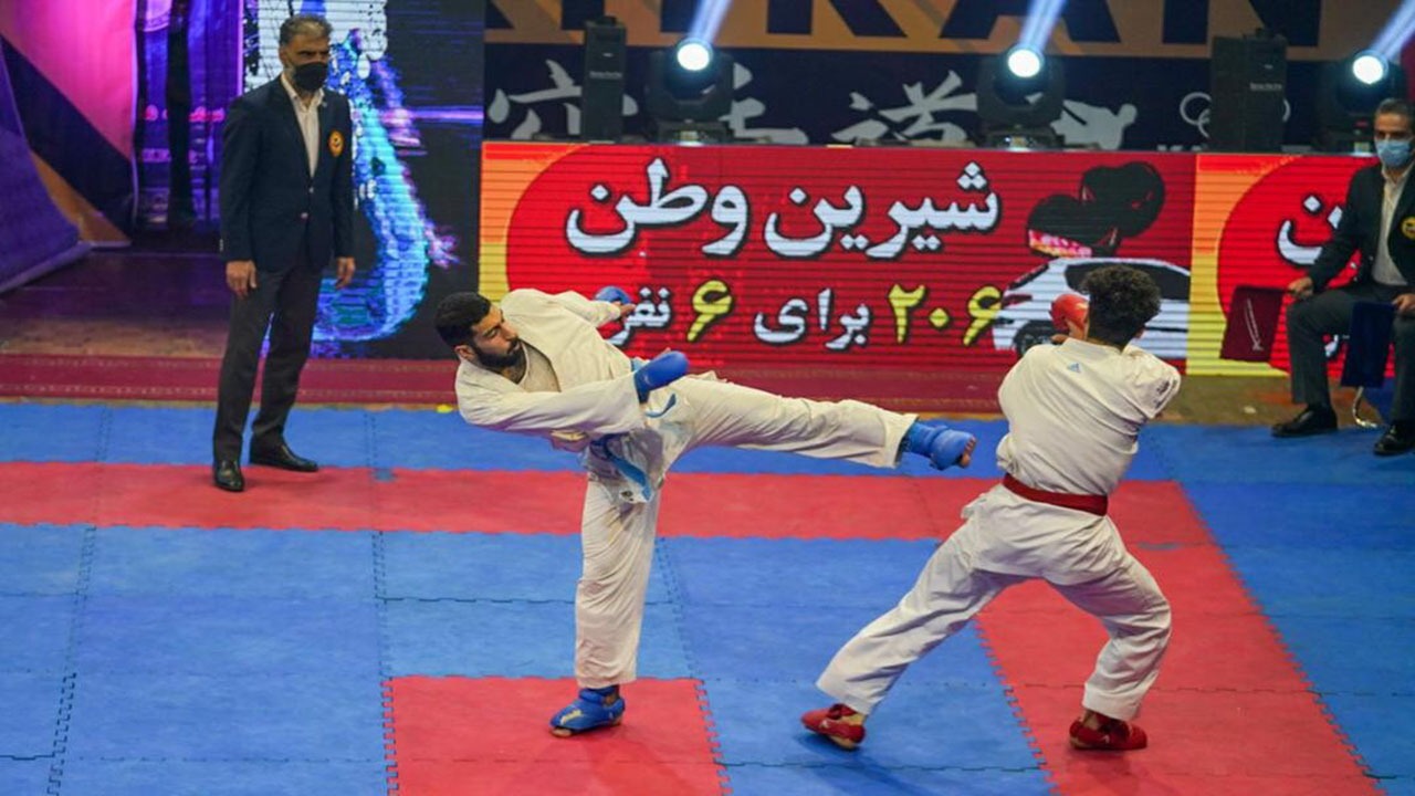 مس رفسنجان قهرمان لیگ برتر کاراته شد