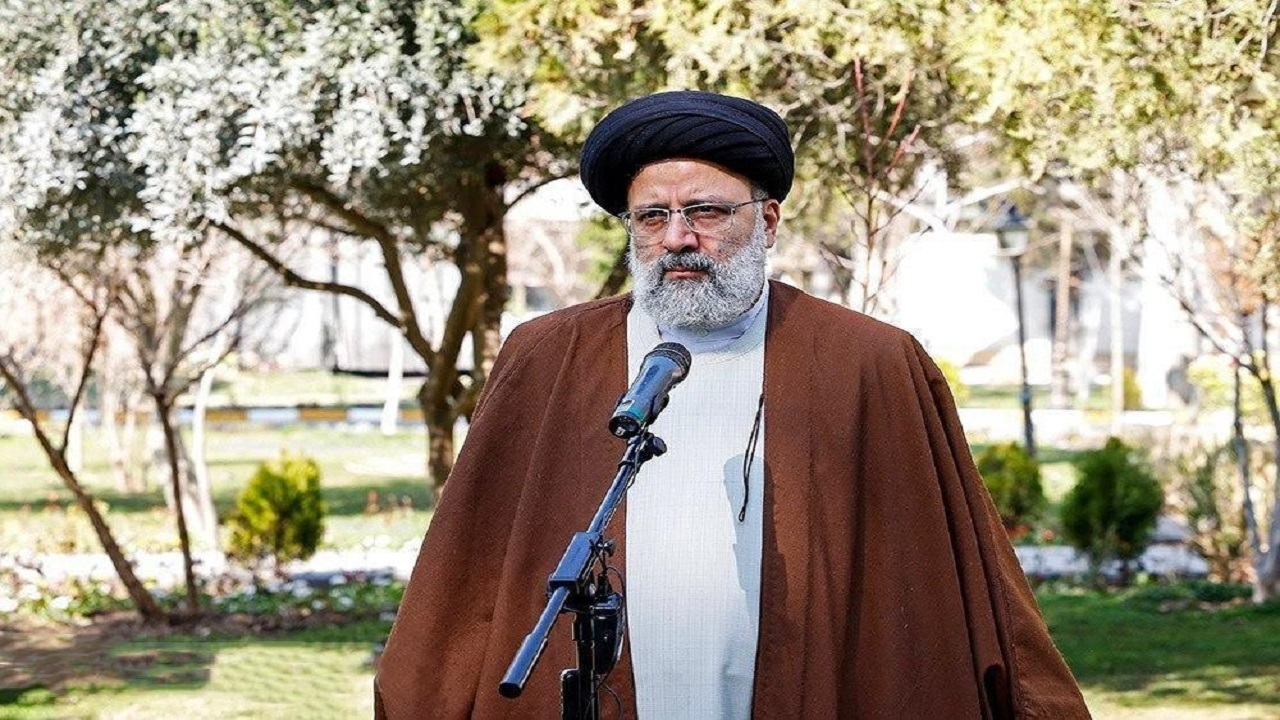 تعرض به جنگل ها و منابع طبیعی از ناحیه هیچکس با هیچ توجیهی پذیرفتنی نخواهد بود