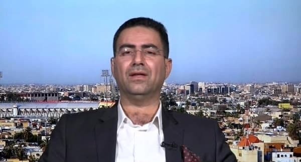 دیدار پاپ با آیت الله سیستانی نشانه پیروزی اسلام ناب محمدی بر توطئه هاست/ تمجید رهبر کاتولیک ها از الحشدالشعبی تمام اتهامات علیه آن را از بین برد