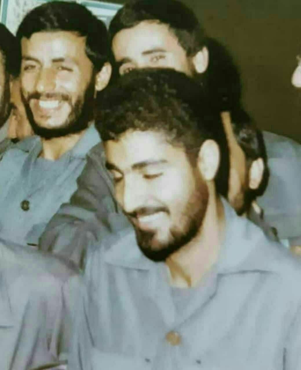 انتشار تصویری جدید از سردار سلیمانی و شهید همت در کنار یکدیگر