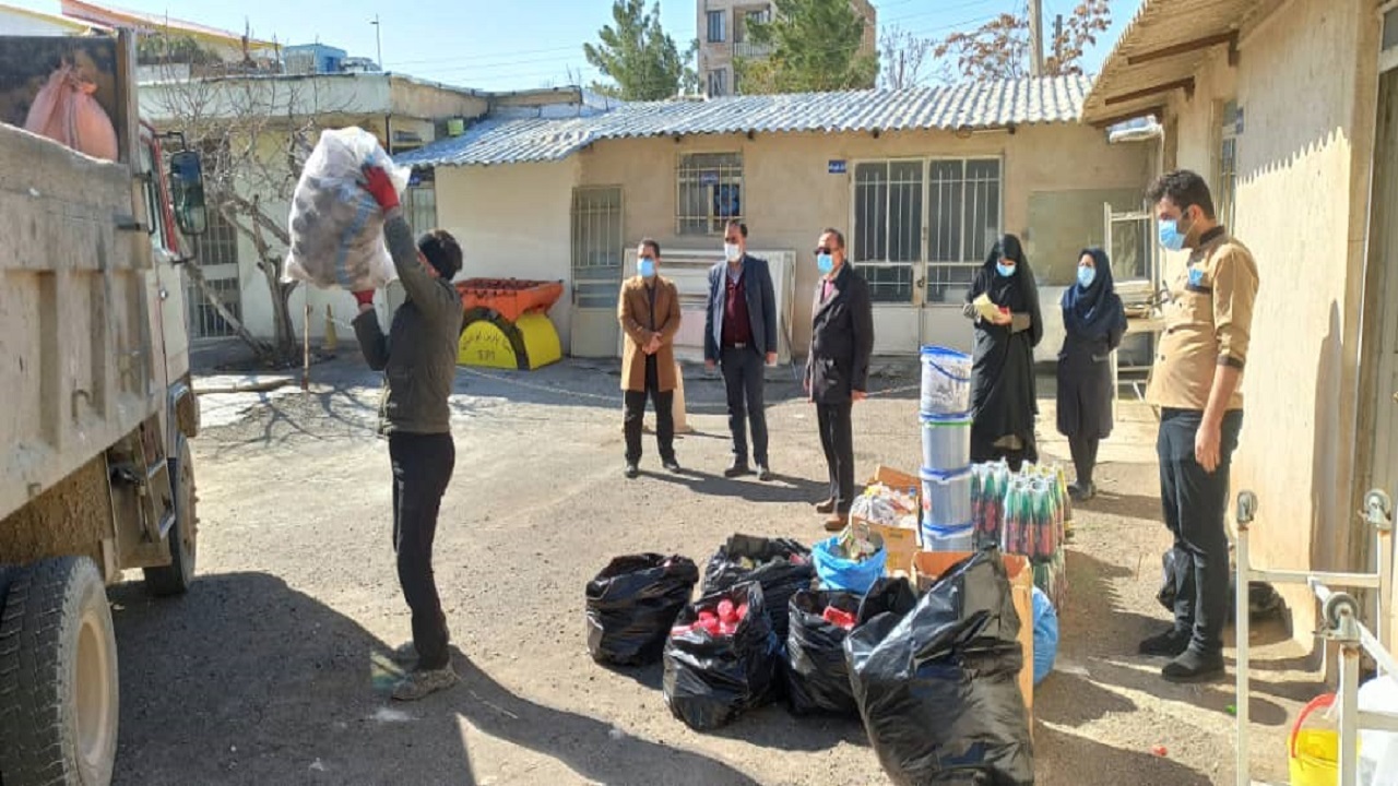 کشف هزار و ۵۰۰ کیلوگرم مواد غذایی فاسد در آبیک