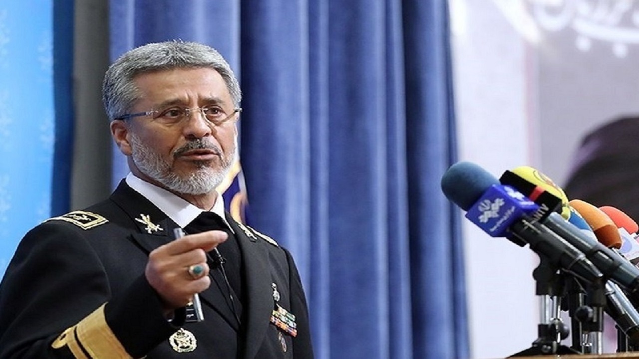 نیروی دریایی ارتش نقش پر رنگی در اقتدار ملی دارد/ خود کفایی در عرصه بین المللی دستاورد مهم نیروی دریایی