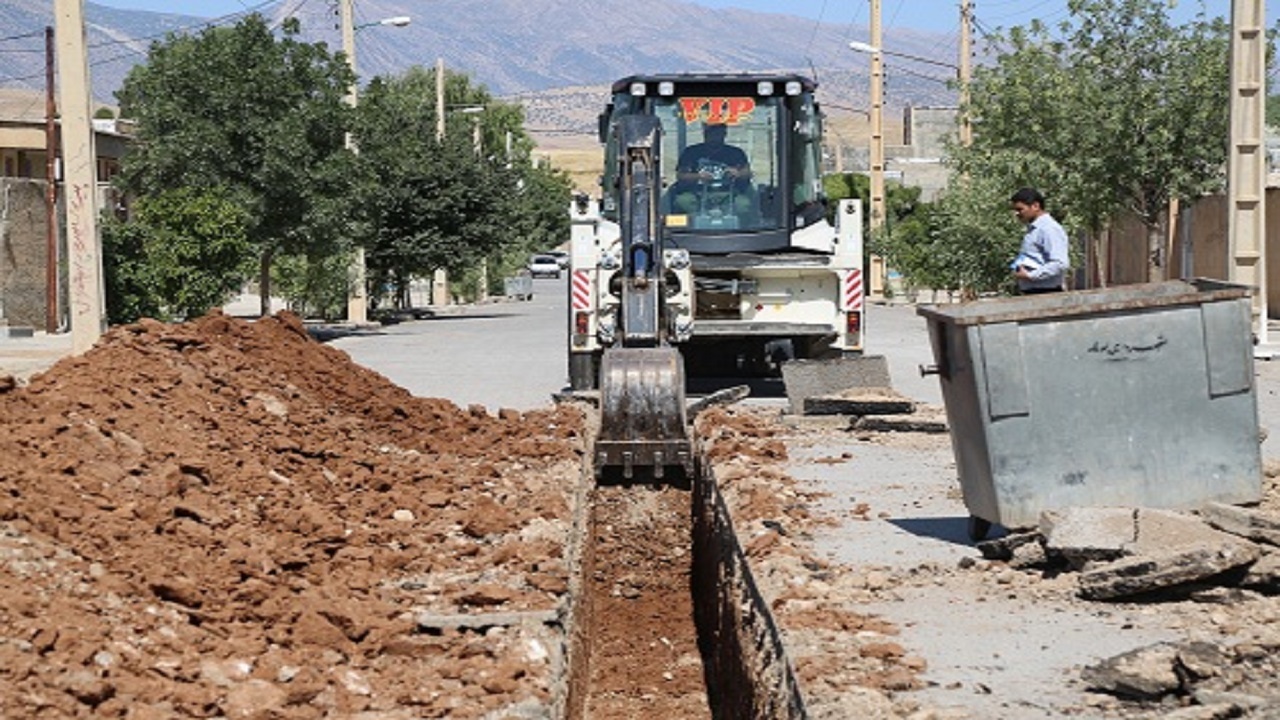 آغاز تعویض شبکه آب شرب روستای دستگرد
