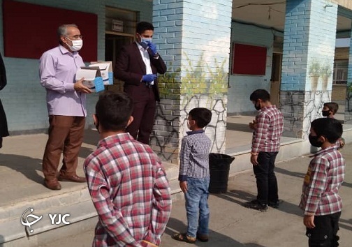 توزیع ملزومات بهداشتی جدال با کرونا در مناطق محروم خوزستان با توزیع ملزومات بهداشتی