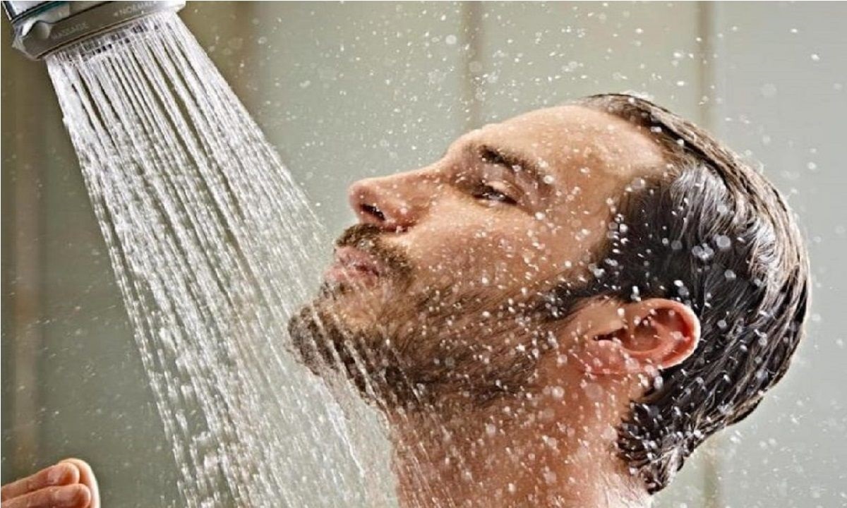 فواید شگفت انگیز دوش آب سرد در بهبود عملکرد بدن