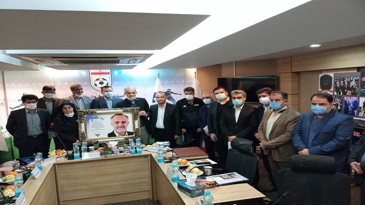 مراسم تقدیر از مهدی محمدنبی برگزار شد