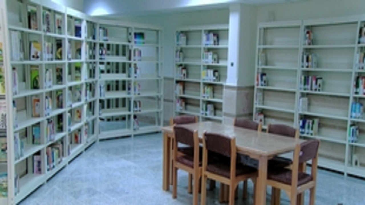 طرح کتابخانه گردی در قم اجرا شد