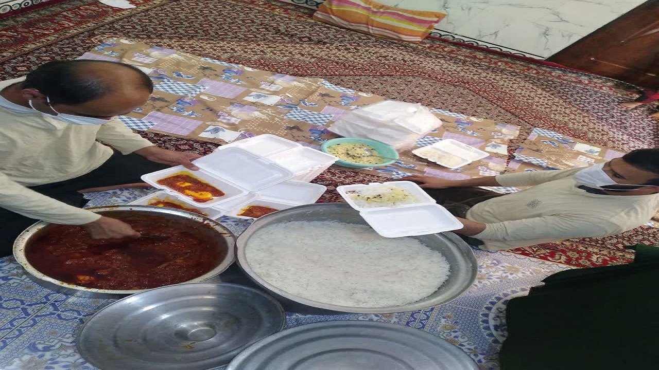 اطعام بیماران کرونایی در مناطق محروم آبادان