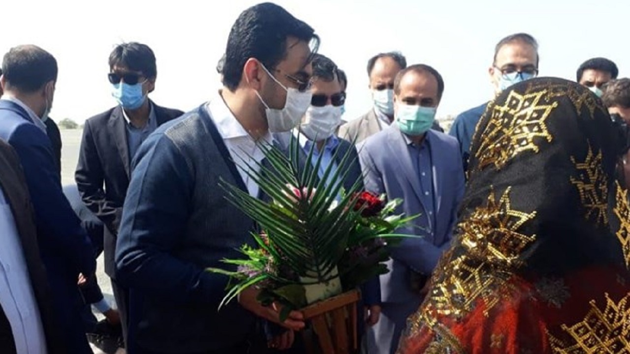 وزیر ارتباطات و فناوری اطلاعات وارد شهرستان جاسک شد