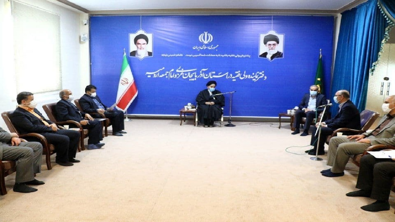 روزانه ۲۴۰ تن گوشت مرغ در آذربایجان‌غربی تولید می‌شود/۴۰ تن تولید مازاد در استان داریم