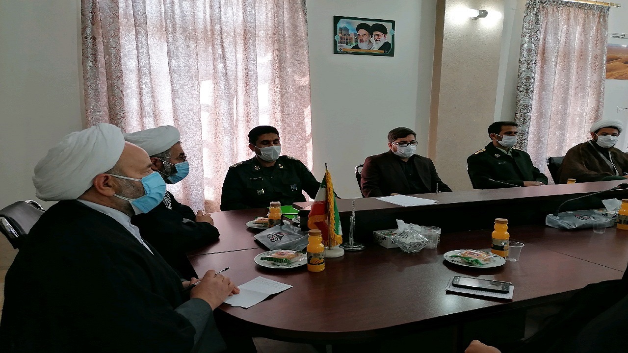 گردشگران هنجارشکن منتظر برخورد قضایی باشند