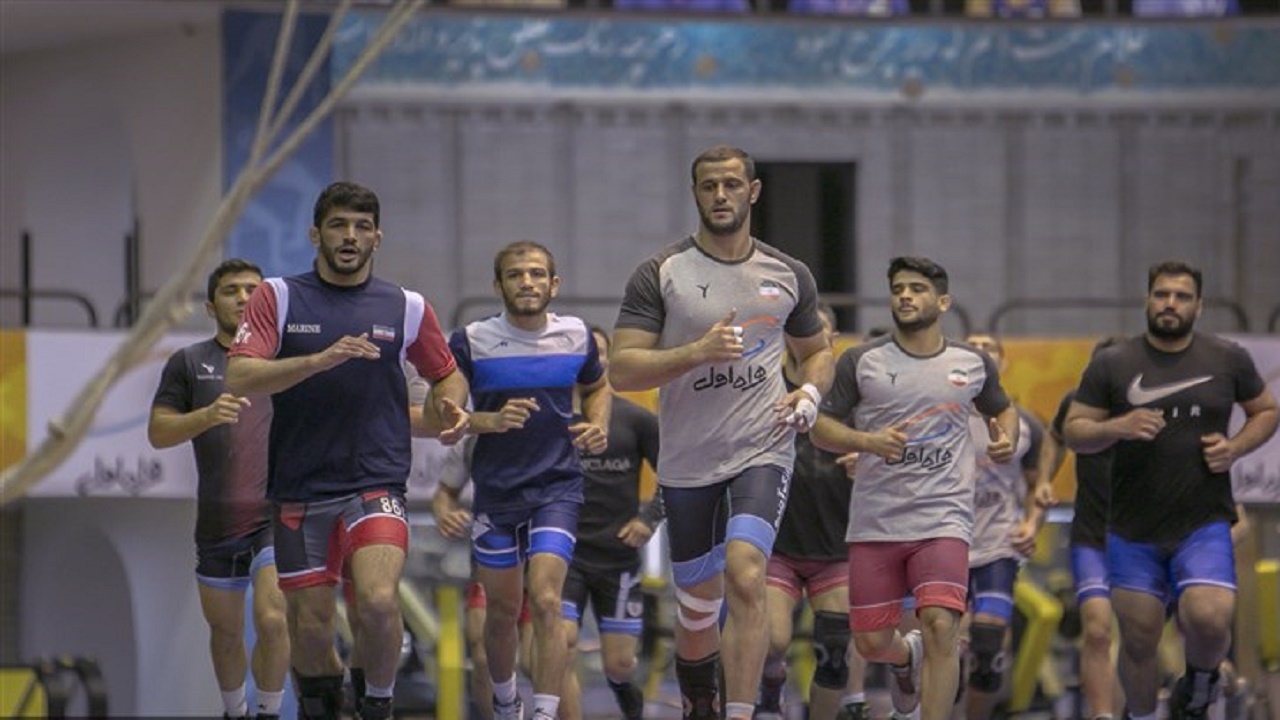 محمد بنا شاگردانش را برای ششمین مرحله اردوی تیم ملی به خط کرد