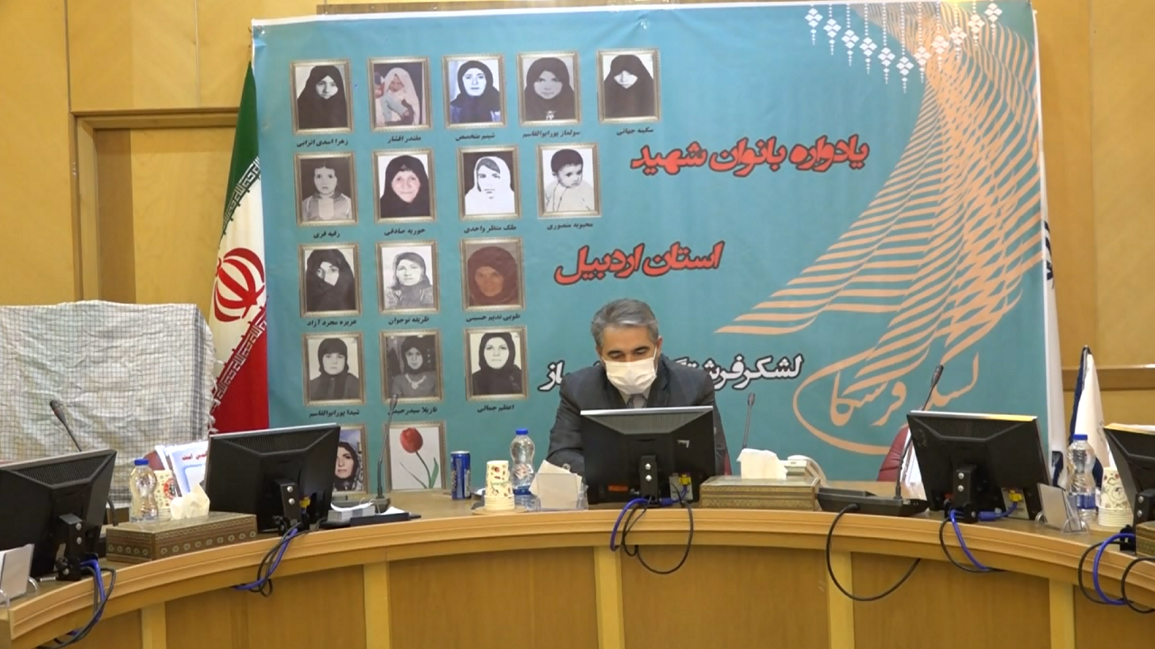 نقش زنان در انقلاب و جنگ تحمیلی کمتر از مردان نبود