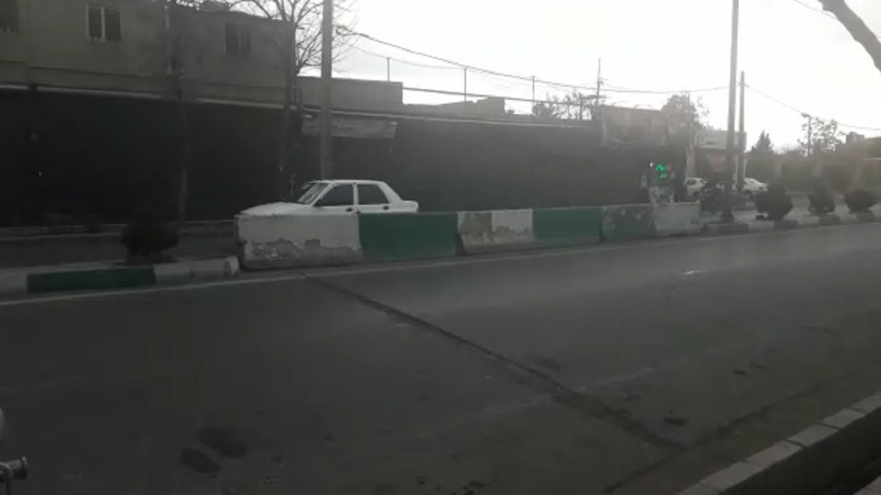 مسدود کردن خیابان از سوی شهرداری منطقه۲۰ صدای ساکنان را درآورد + فیلم