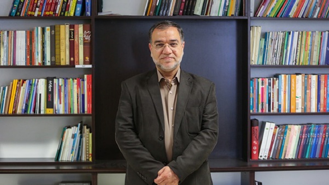 ماجرای استفاده نکردن رهبر انقلاب از ماسک‌ و پوشاک خارجی